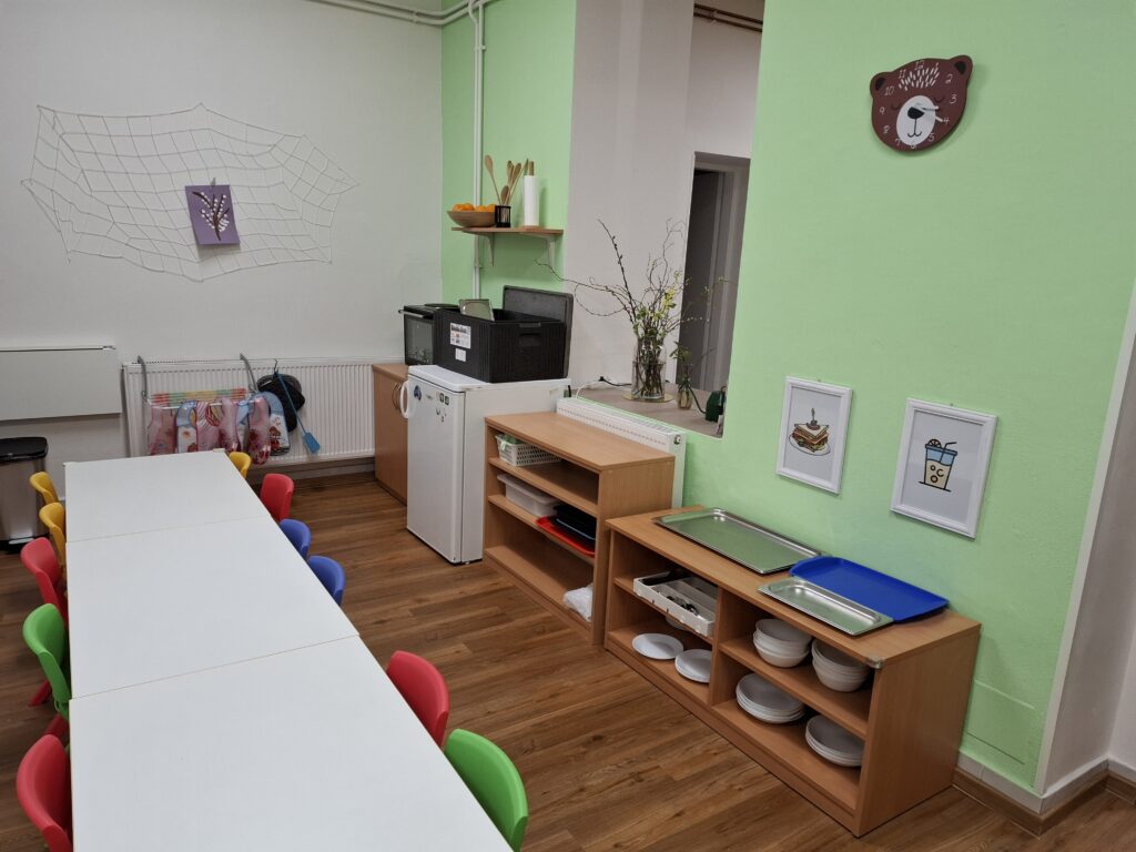 Cvrčkova školička - jídelna